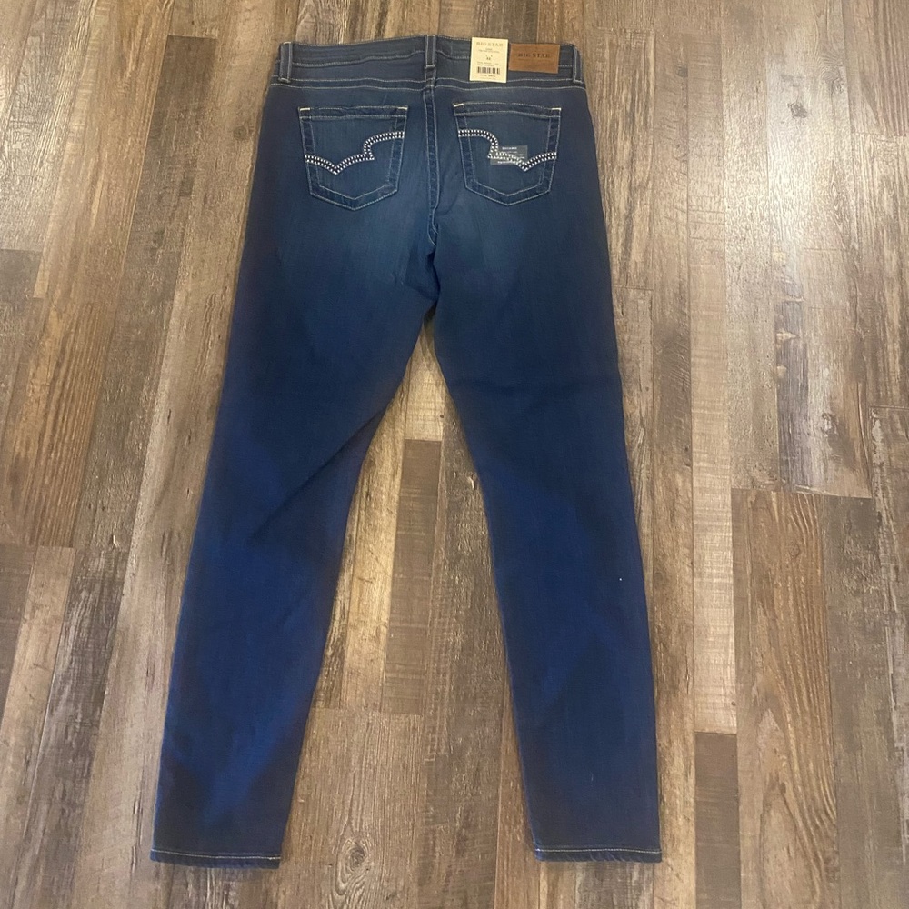 Big Star Woman’s High Rise Curvy Skinny Jeans - Size 32 NWT
